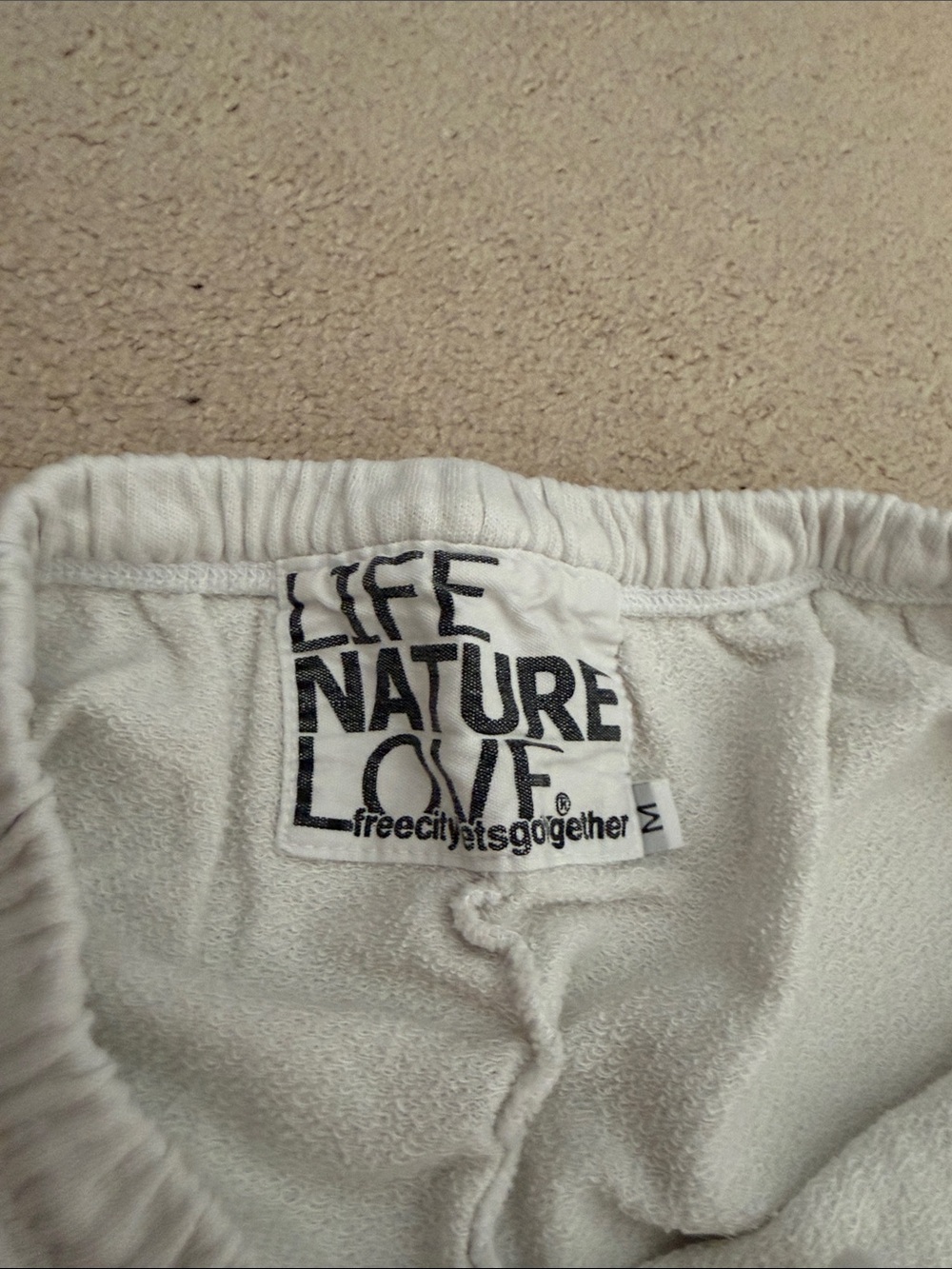 NWT medium FREE CITY White short - Picture 4 of 5